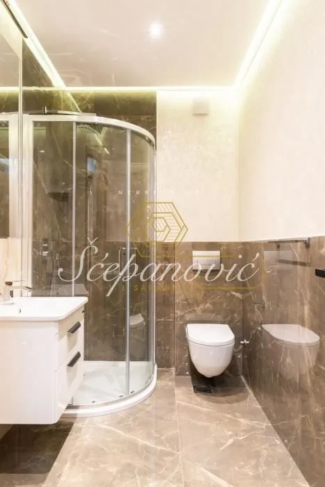 Sale, apartment, 159m², Crveni Krst, Beograd
