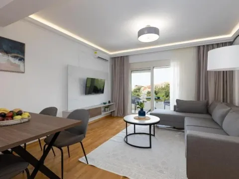 Izdavanje, jednosoban stan, 51m², Bečići, Budva - image 3