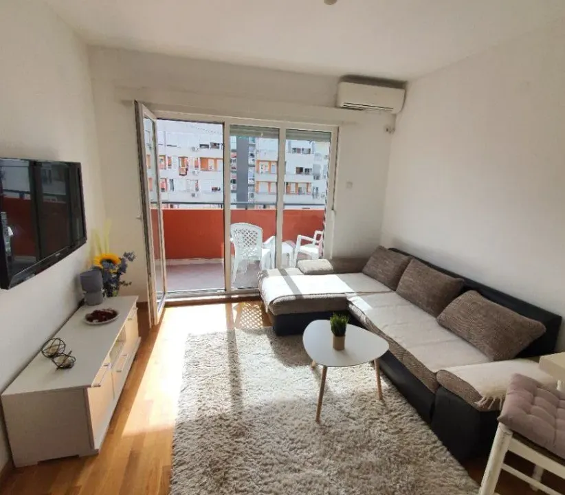 Izdavanje, garsonjera, 30m², Tuški Put, Podgorica