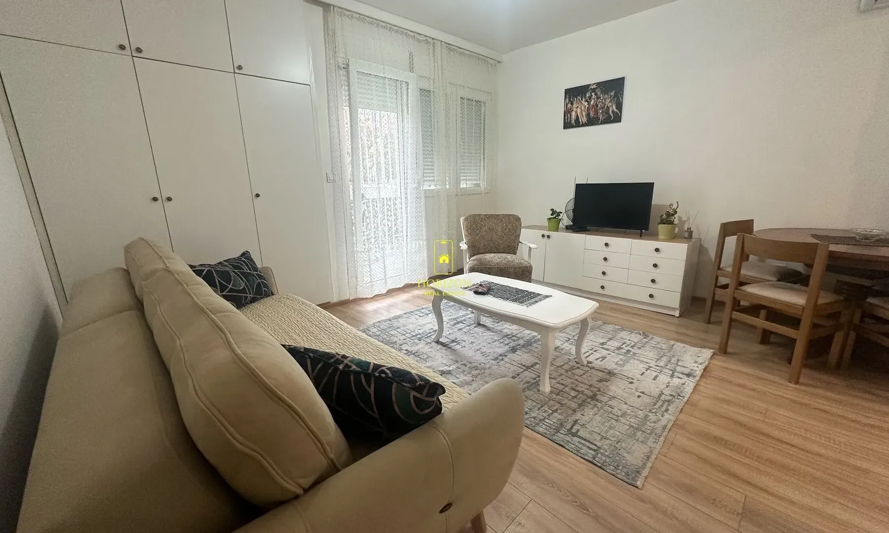 Izdavanje, jednosoban stan, 40m², Stari Aerodrom, Podgorica