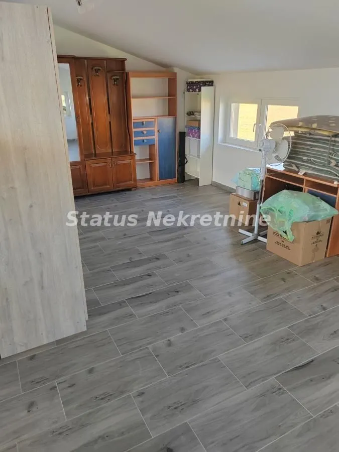 Rent, office space, 528m², Rumenka, Novi Sad Sve Podlokacije