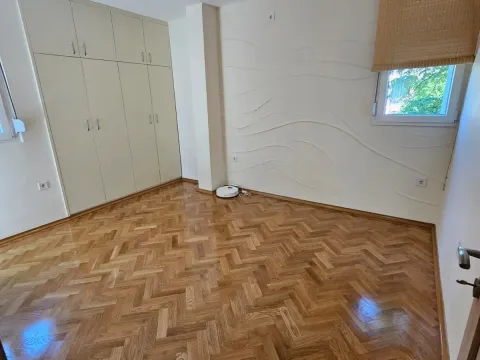 Prodaja, dvosoban stan, 95m², Drpe Mandića, Podgorica - image 10