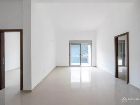 Prodaja, trosoban stan, 103m², Dobrota, Kotor - image 3