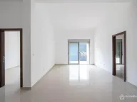 Sale, three bedroom apartment, 103m², Dobrota, Kotor - image 3