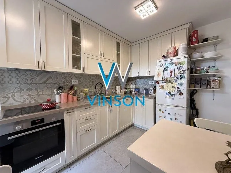 Prodaja, trosoban stan, 74m², Centar, Novi Sad