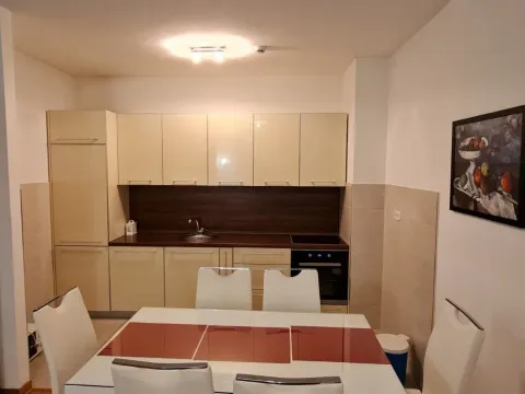Izdavanje, stan, 68m², City Kvart, Podgorica - image 10