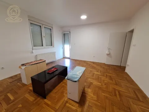 Rent, three bedroom apartment, 65m², Rotkvarija, Novi Sad Sve Podlokacije - image 4