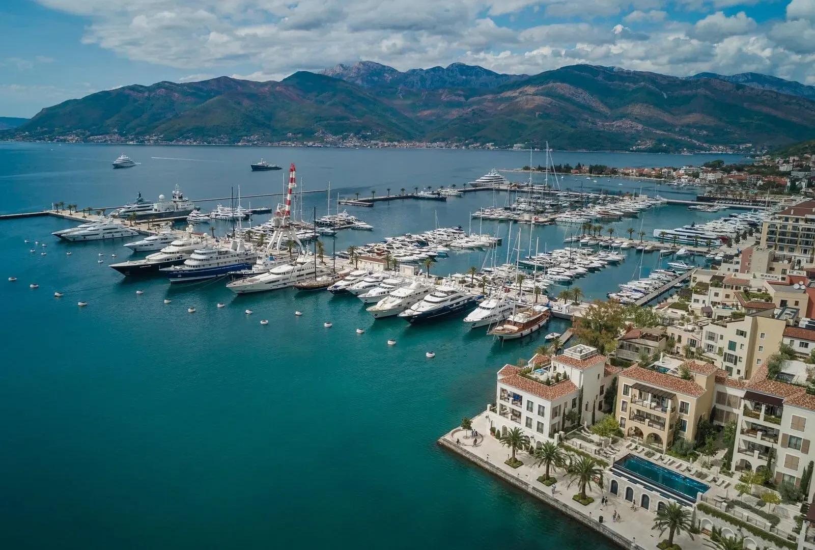 Rent, two bedroom apartment, 134m², Porto Montenegro, Tivat