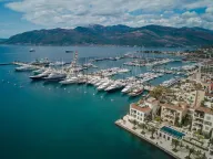 Izdavanje, dvosoban stan, 134m², Porto Montenegro, Tivat - image 18