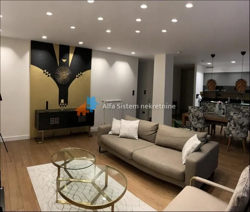 Rent, three bedroom apartment, 91m², Stari Grad, Beograd