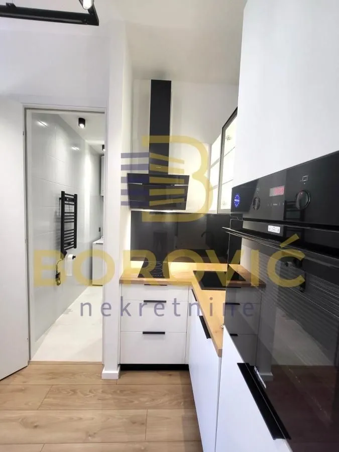 Sale, one bedroom apartment, 33m², Stari Grad, Beograd