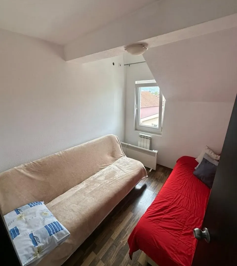 Izdavanje, trosoban stan, 141m², Donja Gorica, Podgorica