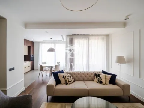 Izdavanje, trosoban stan, 88m², Savski Venac, Beograd - image 6