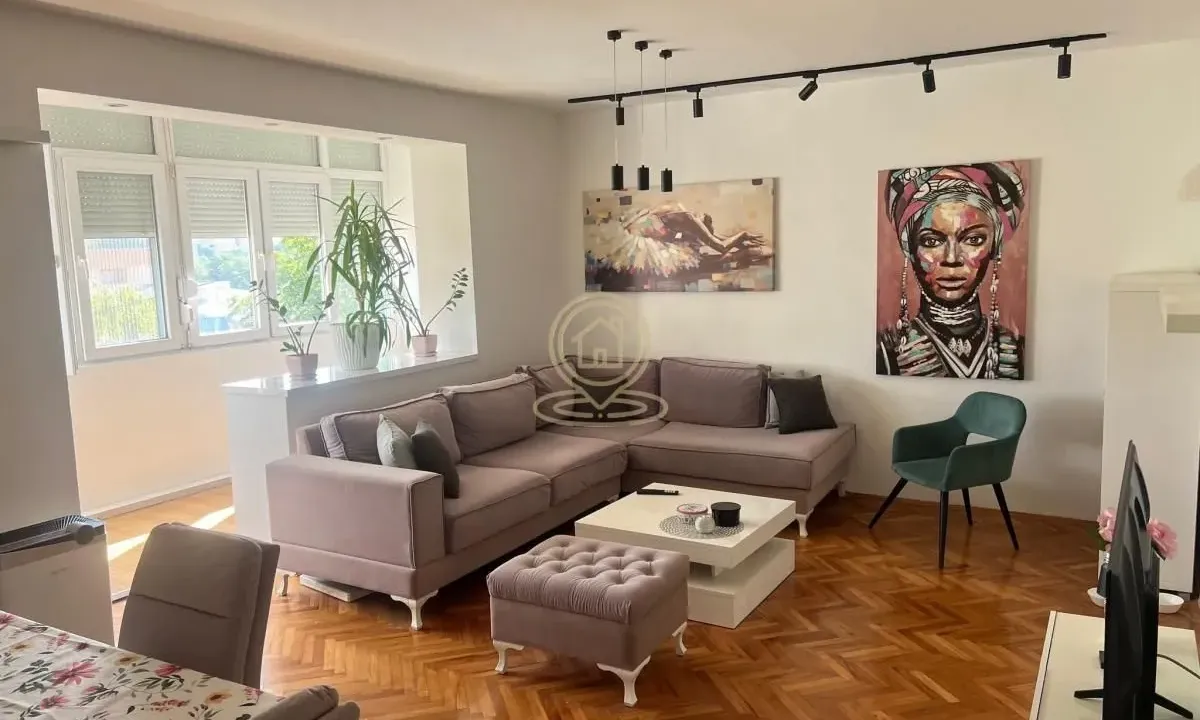 Sale, three bedroom apartment, 73m², Medijana, Niš