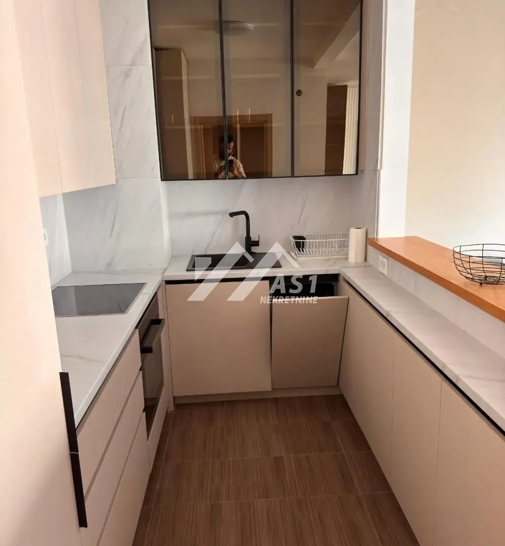 Izdavanje, trosoban stan, 70m², Jugovićevo, Novi Sad Sve Podlokacije