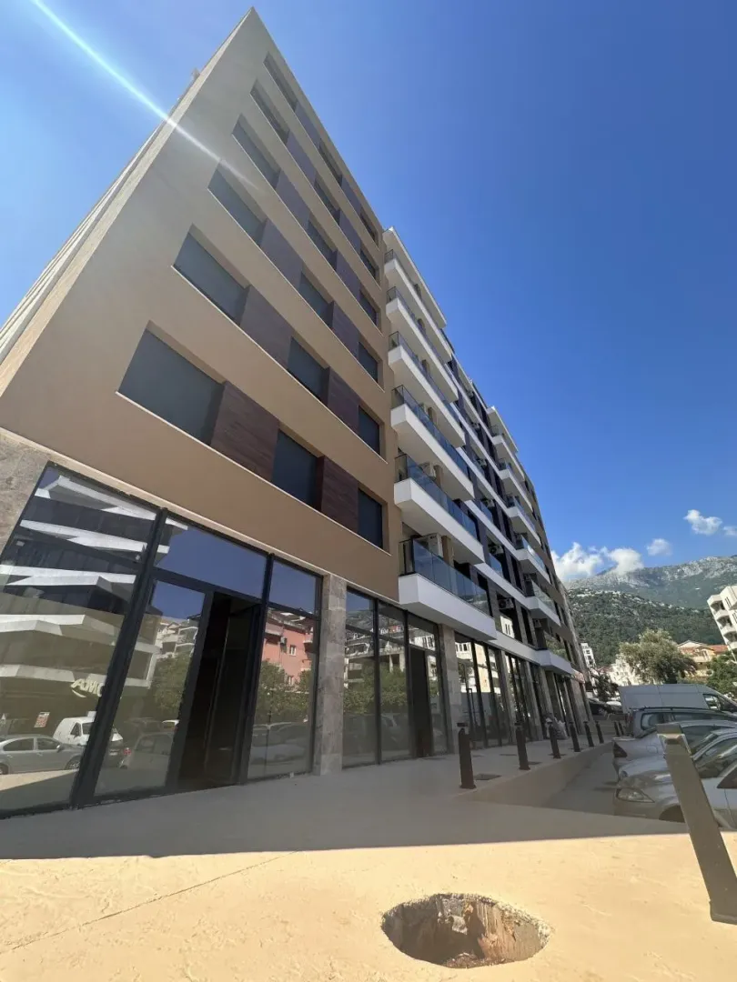 Rent, two bedroom apartment, 52m², Rozino, Budva