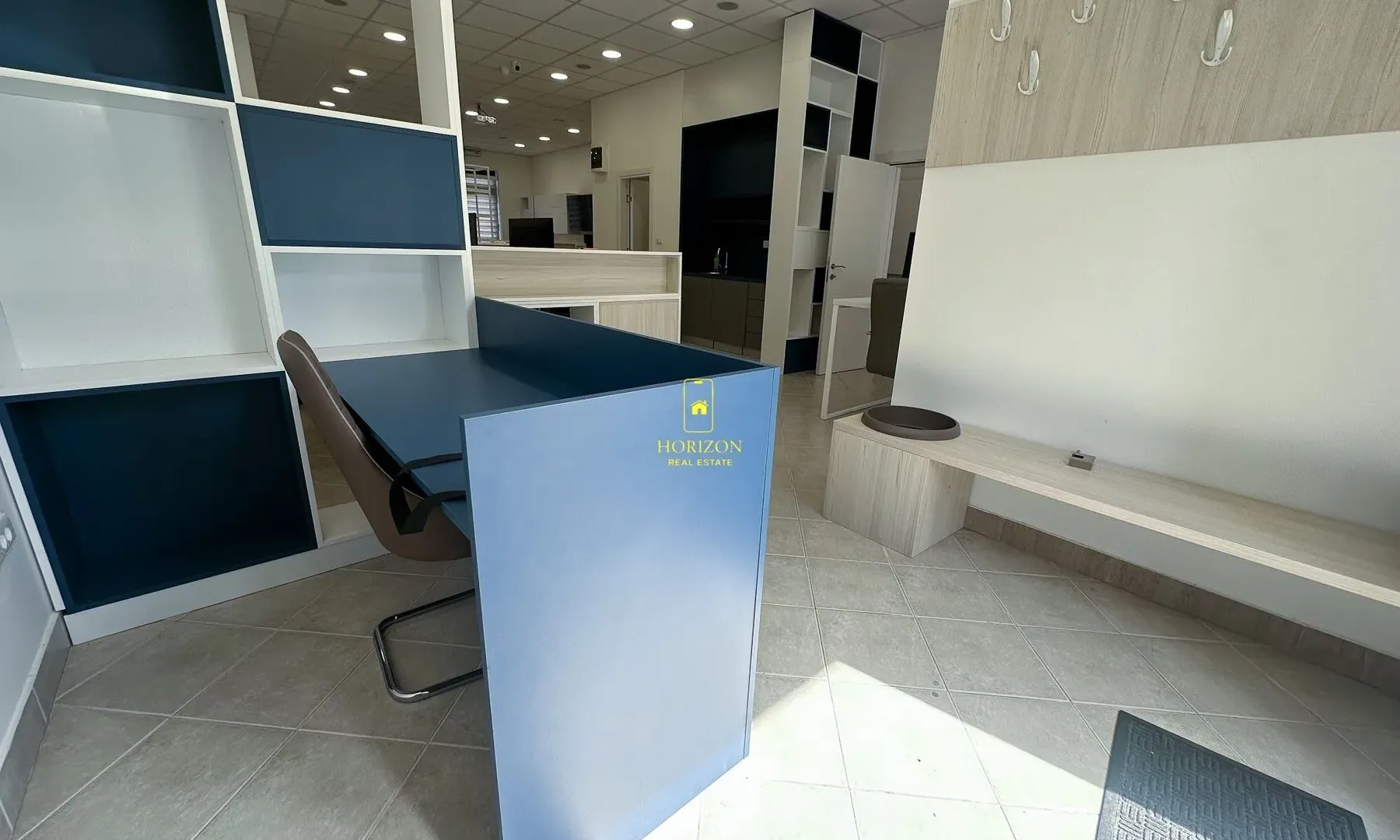 Rent, office space, 100m², Stari Aerodrom, Podgorica