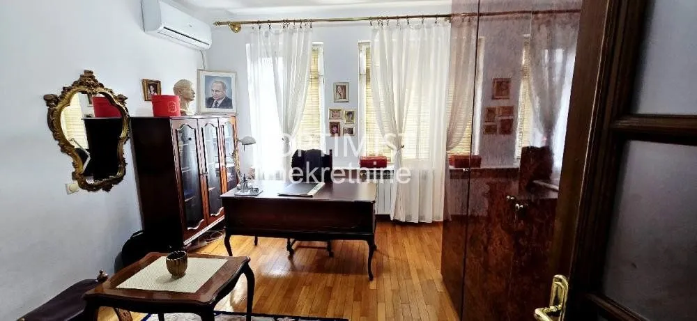Prodaja, stan, 108m², Stari Grad, Beograd