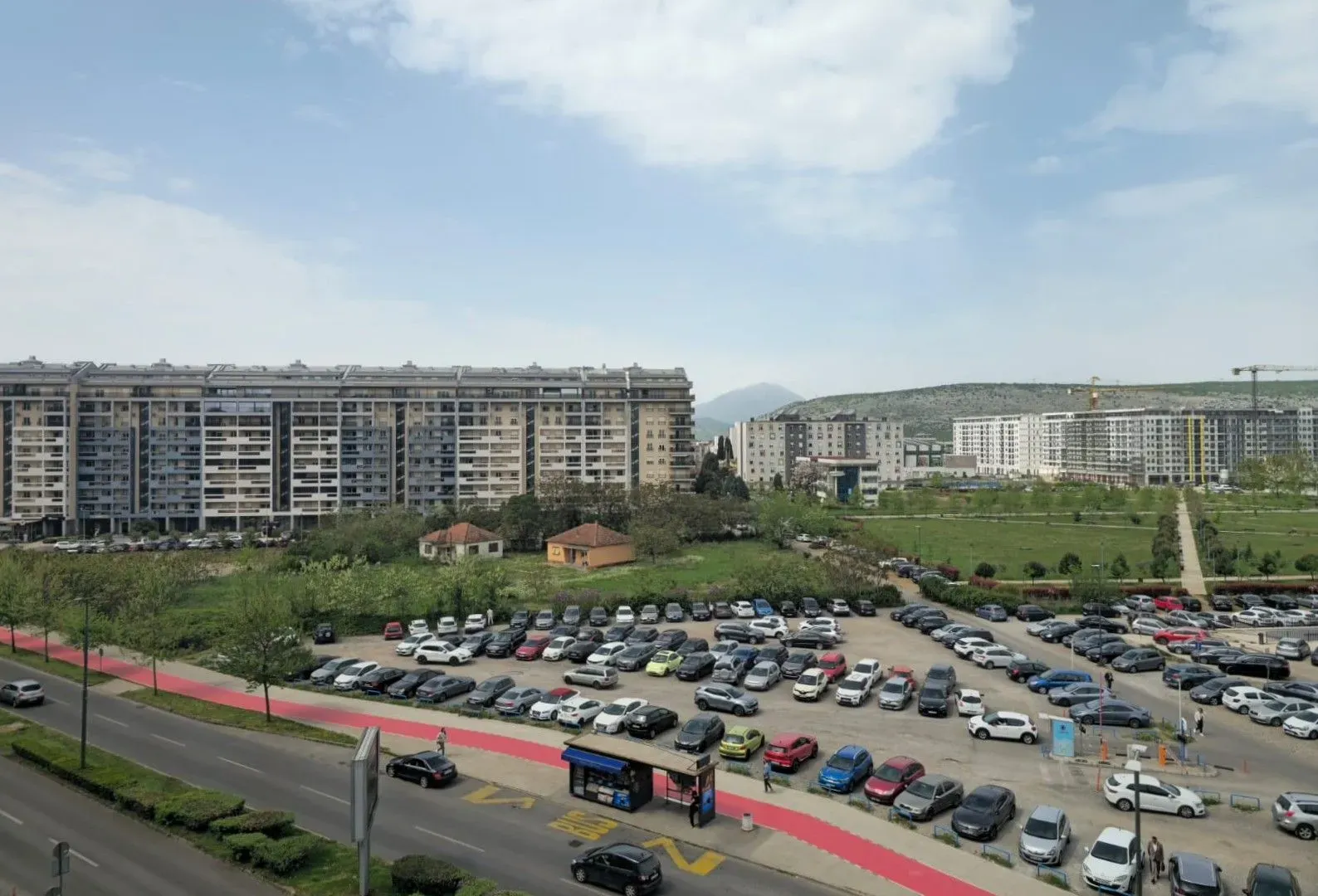 Izdavanje, trosoban stan, 107m², Kruševac, Podgorica