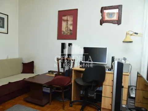 Prodaja, trosoban stan, 70m², Stari Grad, Beograd - image 9