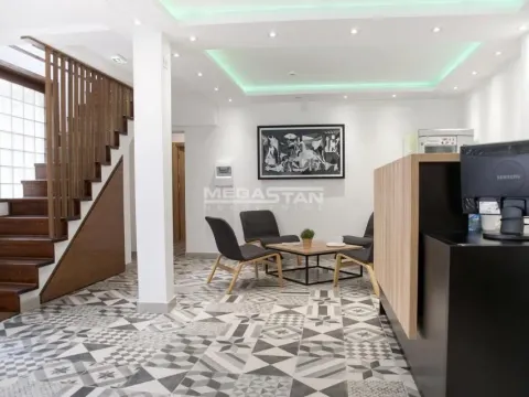 Sale, house, 195m², Vračar Hram, Vračar Sve Podlokacije - image 2