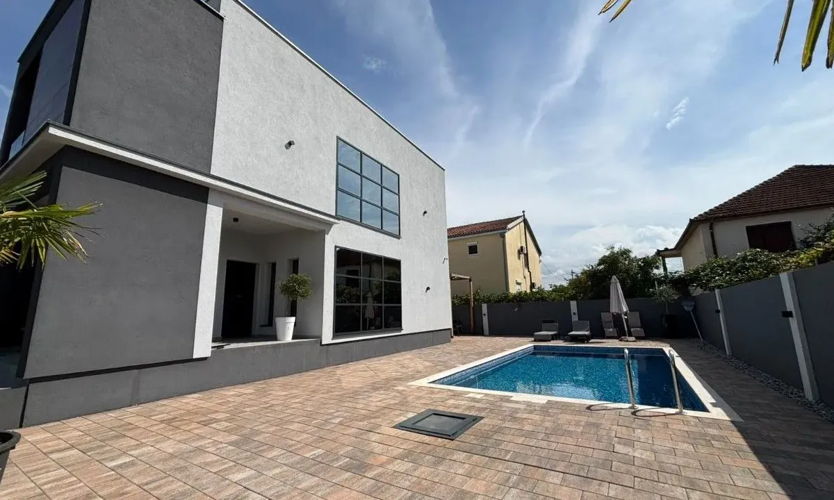 Sale, house, 150m², Donja Gorica, Podgorica