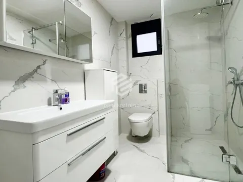 Rent, two bedroom apartment, 100m², Dalmatinska ulica, Podgorica - image 14