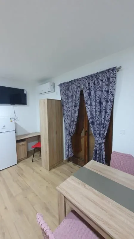 Rent, studio apartment, 27m², Šušanj, Bar