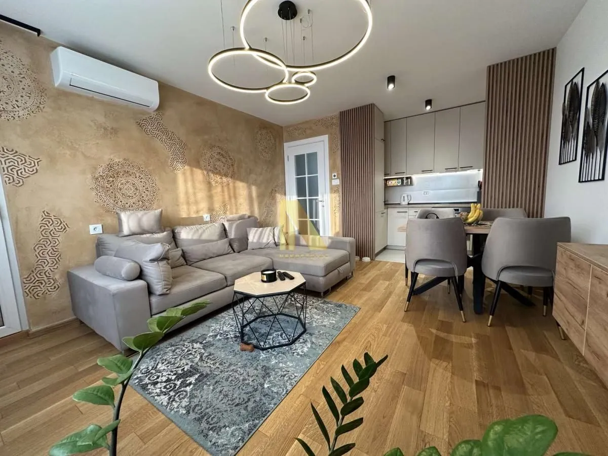 Prodaja, četvorosoban stan, 80m², Nova Detelinara, Novi Sad Sve Podlokacije