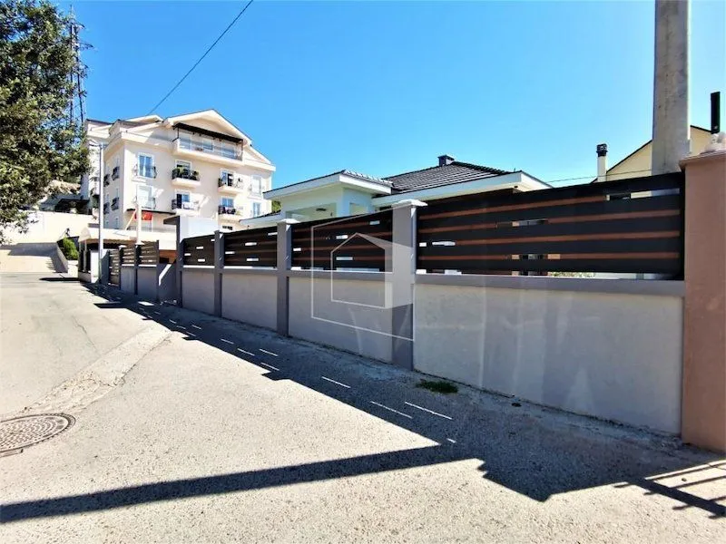 Prodaja, kuća, 150m², Dalmatinska ulica, Podgorica