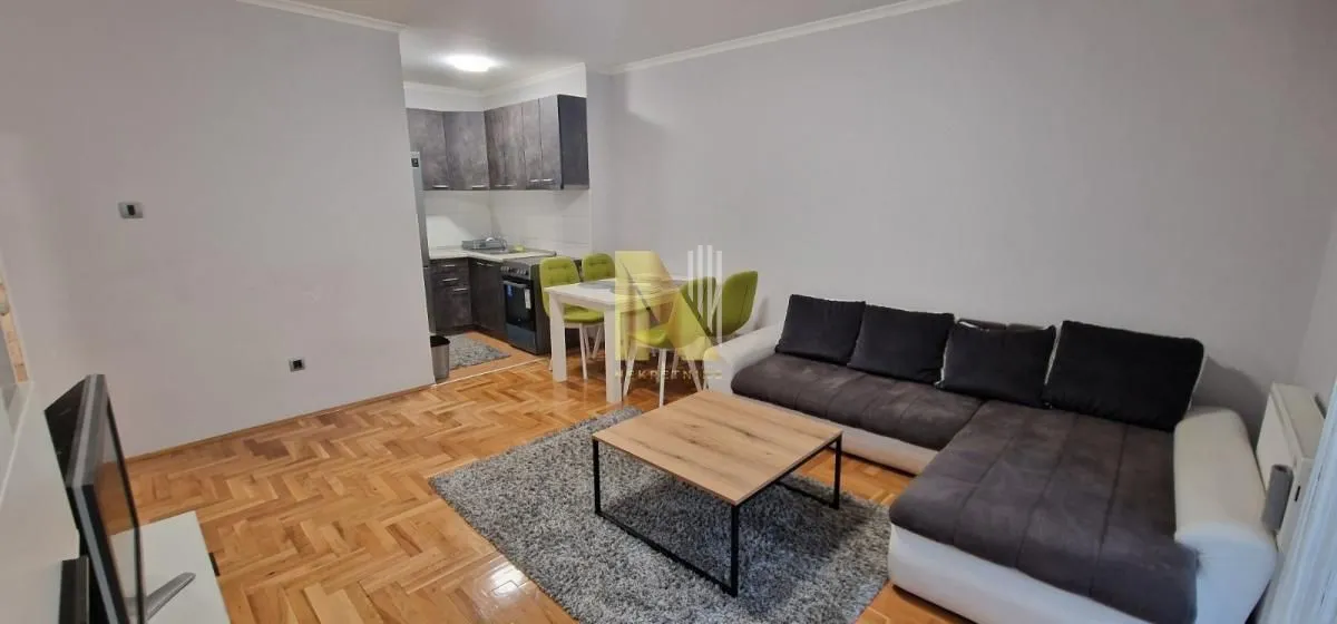 Izdavanje, dvosoban stan, 41m², Grbavica, Novi Sad Sve Podlokacije