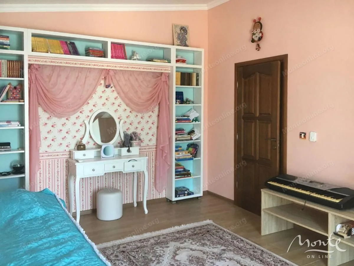 Prodaja, kuća, 380m², Dobre Vode, Bar