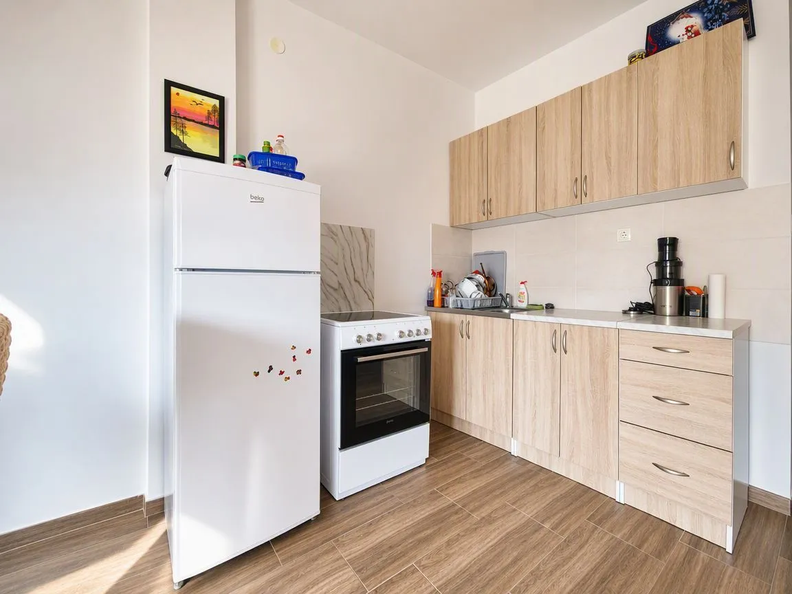 Rent, studio apartment, 35m², Bečići, Budva