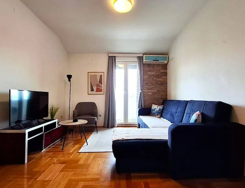 Prodaja, stan, 42m², 1 maj, Podgorica