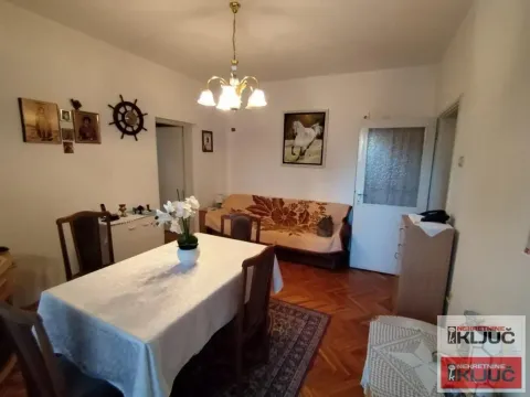 Prodaja, dvosoban stan, 45m², Grbavica, Novi Sad Sve Podlokacije - image 2