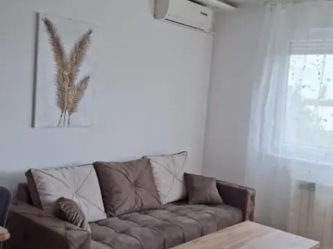 Izdavanje, jednosoban stan, 41m², Grbavica, Novi Sad Sve Podlokacije - image 4
