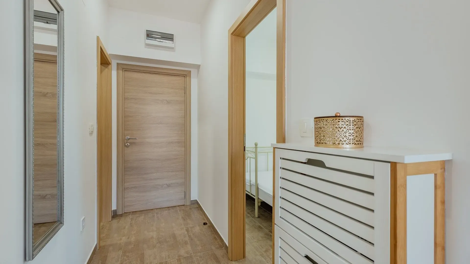 Prodaja, stan, 440m², Stoliv, Kotor