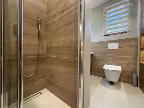 Sale, house, 235m², Šušanj, Bar - image 9