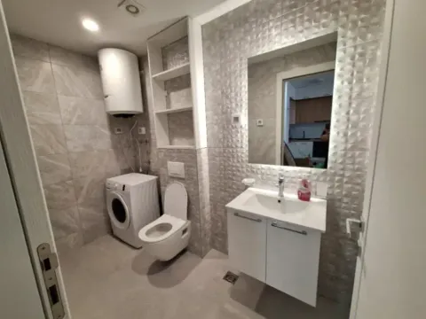 Izdavanje, jednosoban stan, 48m², Stari Aerodrom, Podgorica - image 12