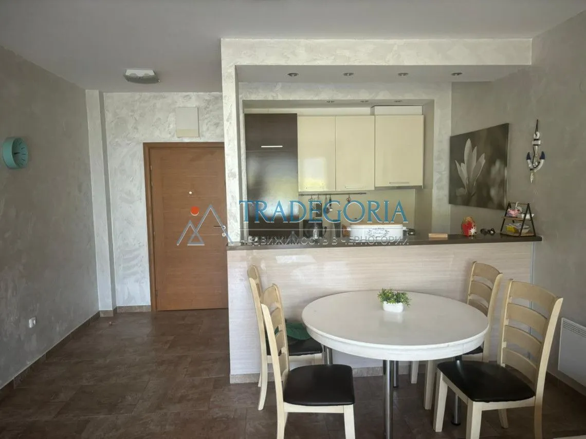 Prodaja, dvosoban stan, 68m², Bečići, Budva