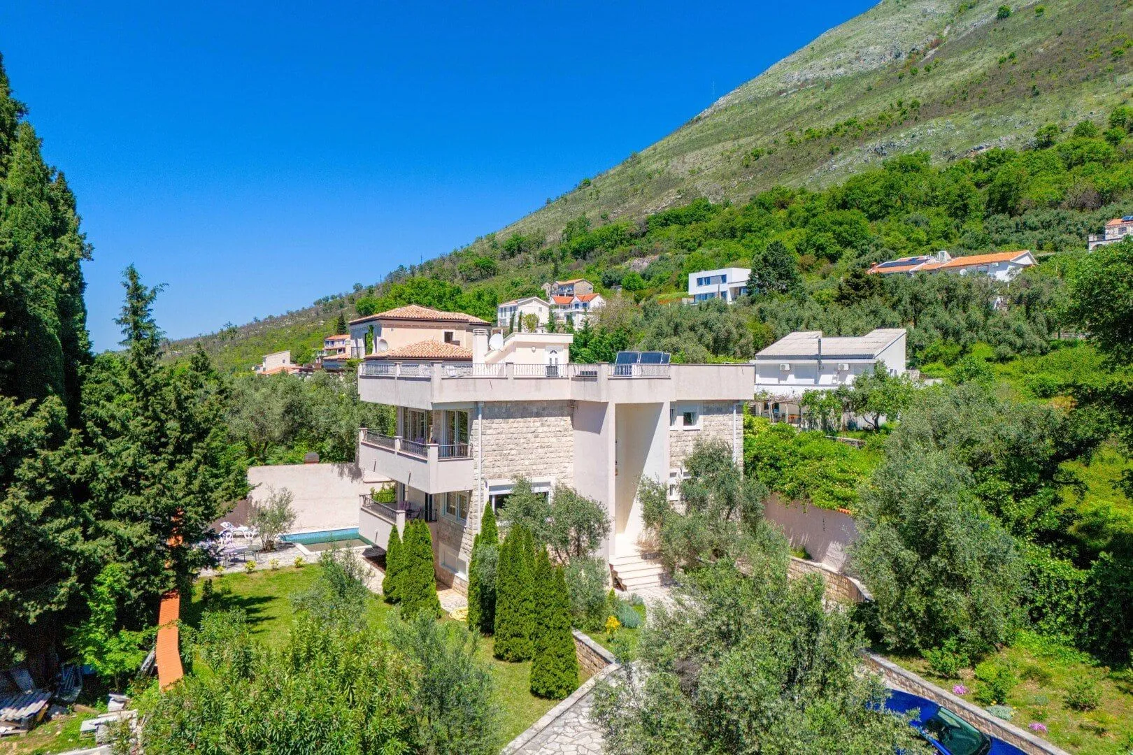 Sale, house, 251m², Katun Reževići, Budva