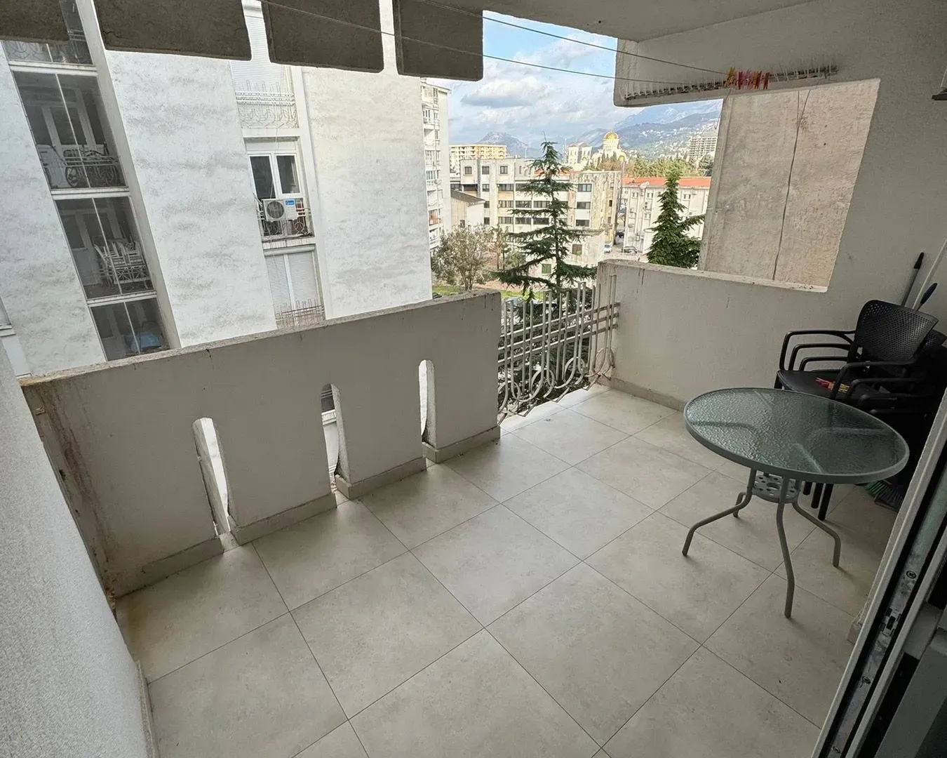 Rent, one bedroom apartment, 50m², Centar, Bar
