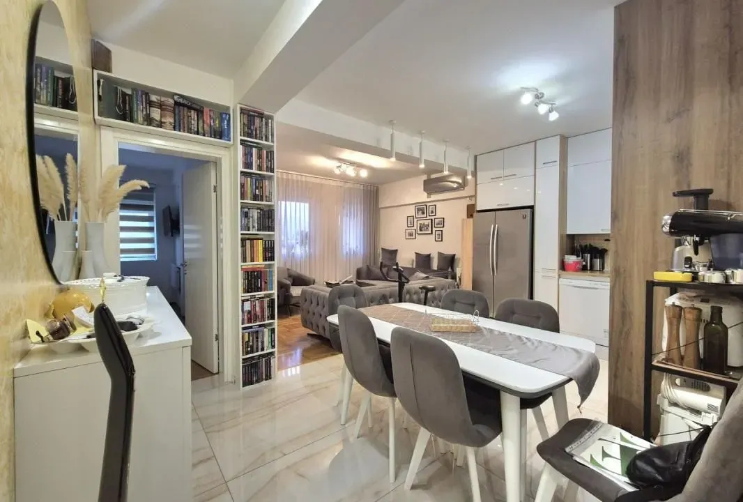 Sale, two bedroom apartment, 70m², Bjeliši, Bar