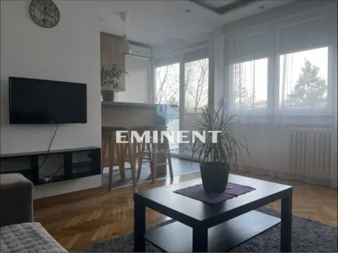 Izdavanje, dvosoban stan, 50m², Uciteljsko Naselje, Zvezdara Sve Podlokacije - image 2