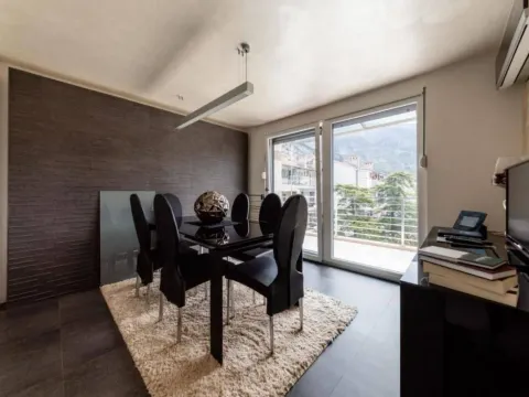 Izdavanje, dvosoban stan, 120m², Kotor, Crna Gora - image 10