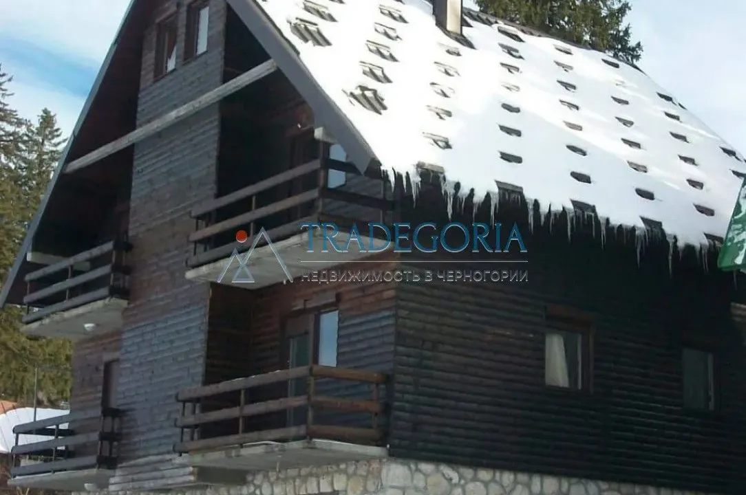 Prodaja, kuća, 320m², Žabljak, Crna Gora