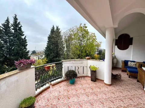 Rent, house, 300m², Gorica C, Podgorica - image 8