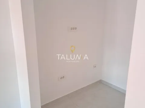 Prodaja, dvosoban stan, 61m², Centar, Cetinje - image 3