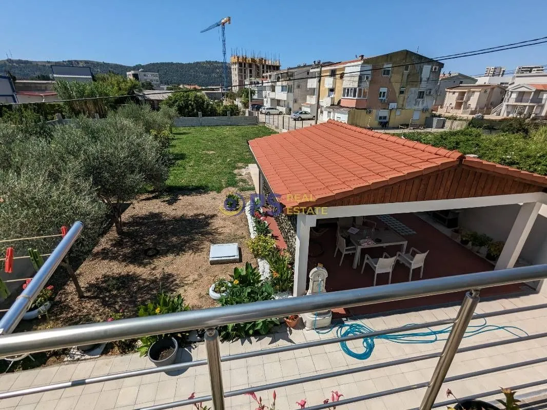Sale, house, 200m², Bar, Crna Gora