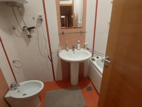 Izdavanje, trosoban stan, 105m², Preko Morače, Podgorica - image 7